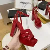 Designer Letter Luxury Sandals Classici tacchi di alta qualità Nuovo tacco di moda Donne Scarpe Scarpe Scarpe da donna con Box 35-41