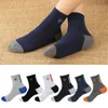 Men's Socks 2022 New Autumn and Spring Men's Sports Socks Matching Thick Warm Breasable High Quality Socks 5ペアEU 3843 Z0227