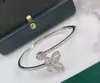 Bracelets de charme Trendy 925 Sterling Silver Crystal Butterfly com água gota de água Bangle Wedding Pear Zircon Bracelete aberta Mulheres ajustáveis