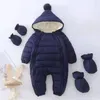 Jumpsuits Urodzony z kapturem plus Velvet Warm Boys Snowsit Toddler Snow Suit Baby Girl Ubrania Bawełniane kombinezon Born Scossuit Rompers 230228