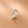 Bagues de cluster Authentique Real.925 Sterling Silver Fine Bijoux Ouvert Creux Fleur à cinq pétales Bague florale Texture irrégulière Ajuster C-J4956Cl