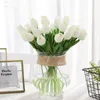 Flores decorativas grinaldas 31pcs/lote tulips artificial PU Calla Fake Touch Real Touch para Decoração de Casamento Festas em Casa 230227