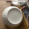 Ciotole Ciotola in ceramica con manico nordico Cartone animato moderno Ramen decorativo floreale Carino Overglaze Relief Craft Snack Fruit Tableware