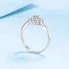 Ringos de cluster 925 prata esterlina redonda 0,5ct Moissanite Gemstone noivado de casamento Diamantes de diamantes conjuntos de jóias finas por atacado
