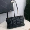 Tasarımcı Kadın Çantalar Lüks Koyun Deri Çantalar Kadınlar Püskürtme Zinciri Çanta Omuz Çantaları Moda Crossbody Çanta Klasik Günlük Messenger Debriyaj Haftalık Çanta