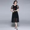 Party Dresses Yizzhoy Summer Ankomst Kvinnor Vintage Black Gaze Patchwork Dress Female Elegant O-Neck Chain Fashion Slim With Belt