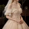 2023 robe de bal robes de mariée gothiques avec cape chérie perlée tulle princesse robes de mariée non blanc paillettes plus taille corset dos mariage