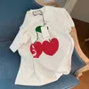 T-shirt per bambini Camicia a maniche corte estiva Neonate Ragazzi ciliegie rosse Lettera Modello Bottoming Camicette Abbigliamento per bambini Top Tees Stile sciolto