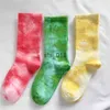 Chaussettes de sport Date Tie Dye Crew Impression Chaussettes Street-style Coton Imprimé Chaussettes Longues Pour Hommes Femmes Chaussettes Hautes T230228