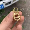 Dangle żyrandol Doremi Mini 18 mm małe niestandardowe kolczyki z Twist Twist Twist -Listowe obręcze dla dzieci Kolczyki dla Dziewczyny Antyallergy 230228