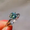 Bagues de cluster Haut de gamme Mossanite Niche Apparence Bague en diamant horizontale Bague en argent sterling Fiançailles Écolière Instagram Ami