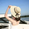 넓은 챙 모자 여름 큰 뇌하백색 모자 플로피 넓은 챙 모자 보우 노트 해변 접이식 모자 여성을위한 새로운 모자 g230227