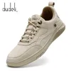 Chaussures habillées Hommes Chaussures de mode Mocassins en cuir véritable Respirant Automne à lacets confortables Oxfords Casual Chaussures de plein air Hommes Sneakers chaussures 230228