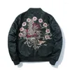 Herenjacks winter bomber jas mannen borduurwerk anime -pilots honkbal uniform Japanse harajuku streetwear kleren dik warm casual