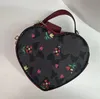 Lolita Heart Bag Valentinstag Süßes elegantes herzförmige Frauenbeutel Trendy Crossbody Handtasche Valentinstag Geschenk