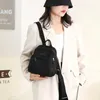 Rugzak vrouwen 2023 Nieuwe trending dames mini waterdichte nylon kleine shopping mode schattig tienermeisje mochilas 230223