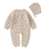 Jumpsuits herfst geboren rompers babymeisje jongenskleding lange mouw gebreide jumpsuits hoed outfits solide peuter baby gebreide kleding 230228