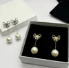 Designer Long Pearl Dangle Earrings Aretes Orecchini för Women Brand Designer Earndrops Earring har stämpel med låda