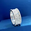 Bagues de cluster 925 Sterling Silver Full High Carbon Diamond Bague pour femmes Brillant Mariage Party Premium Bijoux Cadeau de la Saint-Valentin