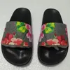 Moda homens homens sandálias de luxo designers chinelos de casais slides de marca flip flop de verão planos de solas de tênis casuais sapatos de tênis