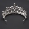 Copricapo Corone da donna Oggetti di scena per feste Ornamenti scintillanti Perle bianche Tiara per ballo in maschera Banchetto Cosplay