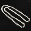 사슬은 흰색 광택 매끄러운 8-9 mm 타원 담수 사랑스러운 진주 목걸이를 전송합니다. 여자 좋아하는 선물
