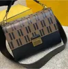 Crossbody Tek Omuz Çantaları Lüks Tasarımcılar Fransız Çöp Çantaları Crobody Bayan Çantaları Moda Dahili Fermuarlı Çanta Claic Çok Güzel İyi