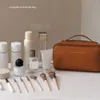 Ensembles de maquillage de voyage portable pour les femmes Organisateur de sacs cosmétiques en cuir PU étanche à grande capacité avec handle de maquillage de beauté