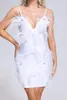 Vestidos casuales Mujeres Sexy Mini vestido Rayón Sin mangas V Camisola Moda Pluma Bodycon Diamon Inlay White Celenbrity Party