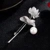 Broschen 2023 Luxus Zirkonia Lotus Für Frauen Mit Perle Kupfer Schmuck Brosche Pin Kleid Broche Femme Bijoux De Luxe