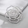 Alfinetes Broches A nova chegada de WEIMANJINGDIAN de requintada zircônia cúbica de luxo rosa baú adequado para meninas ou joias para mães G230529