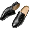 Новые черные мужчины сандалии тапочки коричневые бизнес-бизнес кожаная ручная ручная одежда