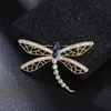 Alfinetes broches WEIMANJINGDIAN Marca de alta qualidade zircônia cúbica cristal libélula bandana de feltro feminina decoração de alfinete joias G230529