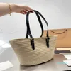 2023 Women Designer Tygväskor Straw Axel Påsar Lady stor kapacitet busett handväska casual sommarstrandväskor vävande raffia shoppingväska