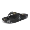 Kvinnliga flip-flops Summer New Wear Beach Tjock Sole Trend Stor storlek Korean version Men utomhus Sandaler T4 1294