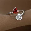 Bandringar söta kvinnliga hjärta öppet ring Dainty Rose Flower Engagement Charm Silver Color Wedding For Women Jewelry