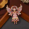 Brosches Creative Retro Alloy Painted Brush For Women Angel Wing Girl Pins Badge 2 Colors Unisex 2023 Fairy Designer Jewelryft G230529