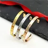 braccialetti d'oro di design per le donne gioielli in acciaio al titanio alla moda non sbiadiscono personalizza il braccialetto d'argento braccialetti dei migliori amici moda donna uomo braccialetto bracciale