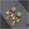 Cuelga la lámpara retro borla flor pendientes para mujeres niñas bohemio gota aleación de aceite femenino étnico flecos bola de pelo cuenta de madera Dh0A6