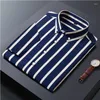 Męskie koszule małe azjatyckie rozmiar Koreańska moda dla mężczyzn Summer Listure krótkie rękawy Slim Fit Striped Shirt Square Flar Męskie topy