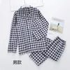 女性用スリープウェアコットン長袖ガーゼカップルパジャマ夏の格子縞Pijama Loungewear Women and Men Pajamas Sleep Wearセットホームウェア