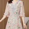 Grundläggande casual klänningar Silkklänning Spring och Summer Women's High-End Temperament Print Fotunning and Slim Dresses 230531
