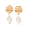 Stud Smooth Wave Pearl Charm Boucles d'oreilles Femmes Alliage Threensionnel Boucle D'oreille Pour Femme Business Party Costume Robe Oreille Porter Bijoux Accesso Dh1N3