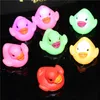 LED -vattenavkänning Luminescens Duck float blinkar Little Duck Baby Bathing Play Water Duck Wholesale