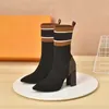 2023 Damen Designer-Stiefel Silhouette Ankle Boot Black Martin Booties Stretch High Heel Sock Boots und Flat Sock Sneaker Boot Winter Damen