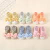 Neugeborenen Baby Schuhe Stickerei Muster Rutschfeste Boden Socken Kinder Mädchen Weiche Gummi Sohle Krippe Kleinkind Booties Kind Turnschuhe