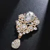 Pins Brooches WEIMANJINGDIAN brand large sparkling crystal diamond brooch suitable for women's wedding bouquet decoration jewelry accessories G230529