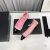 2023 Luksusowe designerskie sandały sandały baletowe baletowe buty skórzany szumny łańcuch Mary Jane Sandals Modna retro rozmiar 35-41