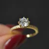 Band Ringen Leuke Vrouwelijke Witte Ronde Kristal Een Ring Charm Geel Goud Zilver Kleur Engagement Luxe Zirkoon Bruiloft Voor Vrouwen