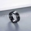 80% di sconto della collana del braccialetto dei gioielli del progettista Xiao stessa coppia di anello in ceramica bianco nero antico dritto